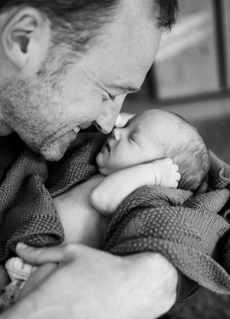 papa-baby-familie